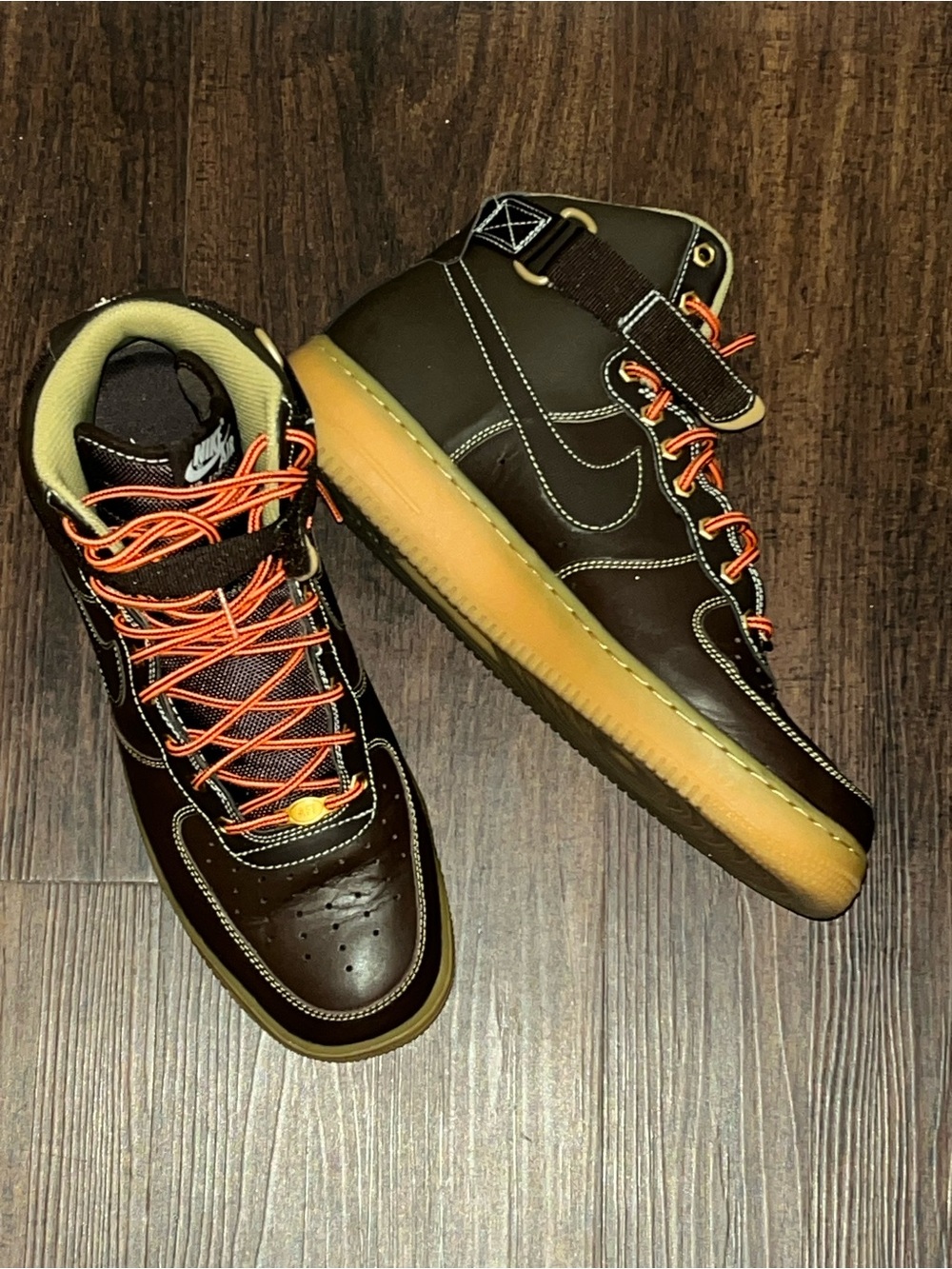 Nike Air Force One high 07 Men’s Dark Brown High-Top Sneakers with Orange Laces